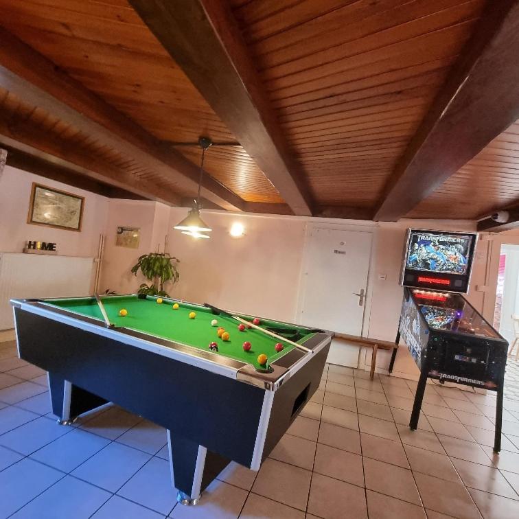 Gite Myrtille 2 A 6 Personnes Avec Spa Et Salle De Jeux Dans La Residence Ventron Exterior foto